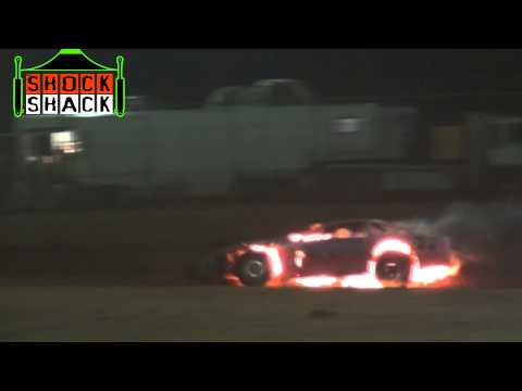 Super Sedans: Bill Miller Massive Fire - Kingaroy Speedway