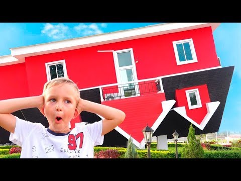Vlad und Nikita neues Spielhaus für Kinder