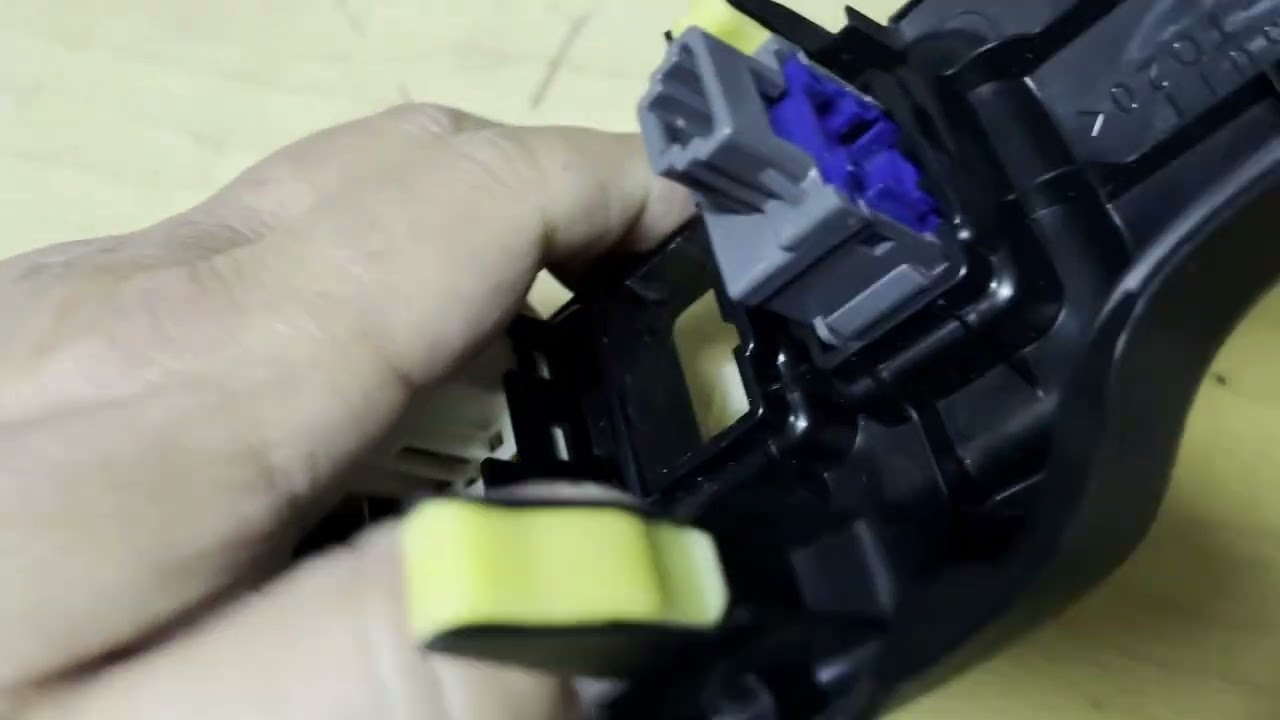 3D Printed Auxbeam Dash Mount Installation