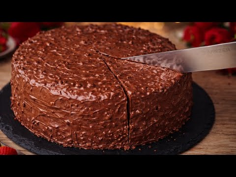 Simple walnut chocolate cake - layer by layer