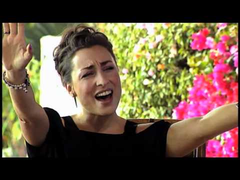 Toppen af poppen: Erann DD synger Szhirleys "I close my eyes and think of you"