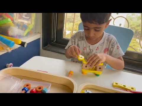 NUT AND SCREW Wooden ANIMAL'S CONSTRUCTION GAME box from Unnati Library