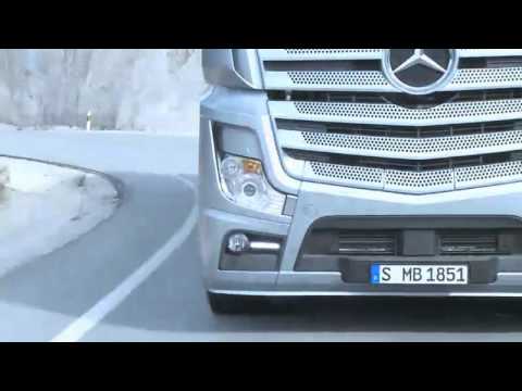 Der neue MB Actros MP4 (12/23) : Motoren   -   Video ..........Oeni