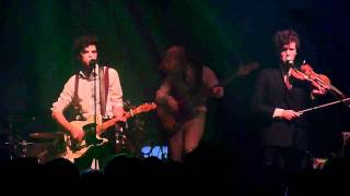 Noah And The Whale - L.I.F.E.G.O.E.S.O.N. (Life Goes On) -- Live At AB Brussel 04-10-2011