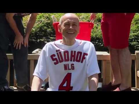 Thomas Südhof doing the Ice Bucket Challenge™