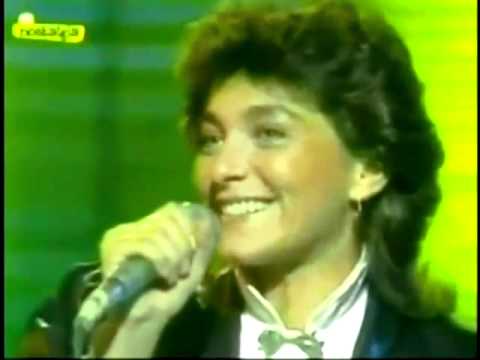 download lagu mp3 mp4 Abrazame Cario Mio, download lagu Abrazame Cario Mio gratis, unduh video klip Abrazame Cario Mio