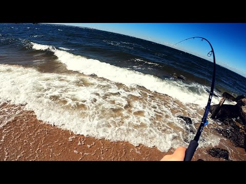 Jigging Fluke in Heavy Wind - Tips for Surf Flounder Fishing
