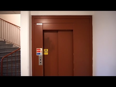 Machine Room Tour! 1991 KONE M-series roped hydraulic elevator @ Tägtgatan 3, Söderhamn, Sweden