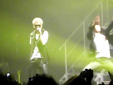 BEAST performing OASIS! - KIWOON MOMENT! - UNITED CUBE IN LONDON - 051211