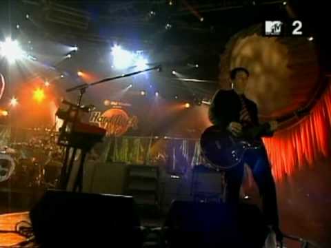 QOTSA - Queens of the Stone Age - Gonna Leave You - Live