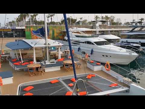 Yacht party and Cannes cocktail cruise, incentive day on maxi-catamarans: large group boat rentals