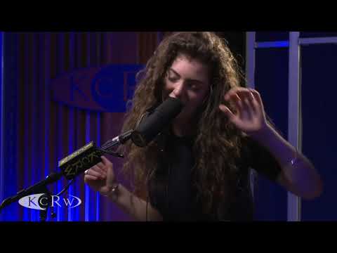 Lorde performing 