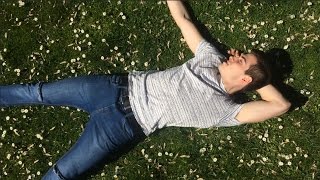 Casi Humanos - DVICIO - Álvaro González Cover