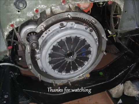 Land Rover Series 3 - Clutch Replacement