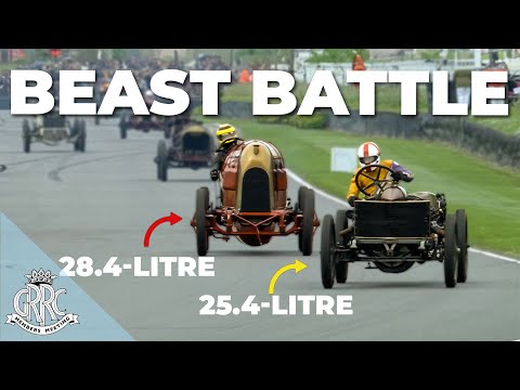 Pre-war racing at its best! 28.4-litres is hunted by 25.4-litres 🤯