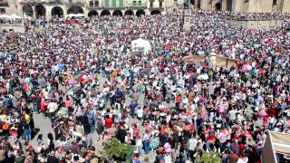 preview picture of video 'Chiviri en la Plaza de Trujillo'