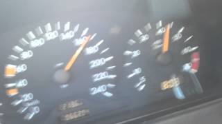preview picture of video 'Mercedes-Benz w202 C200-170km/h    (Echmiadzin-Erevan)'