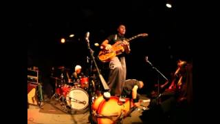 REVEREND HORTON HEAT - SELF-DESCRIBED AS "COUNTRY- FED PUNKABILLY"