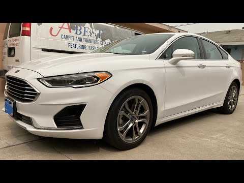 2019 Ford Fusion SEL Review