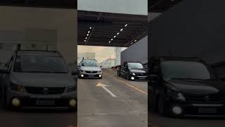 Download lagu Leaving the parking lot with the pair of Saveiro trucks! mp3