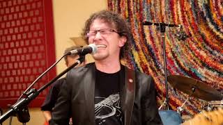Michael Grimm performs "Mr. Pitiful"