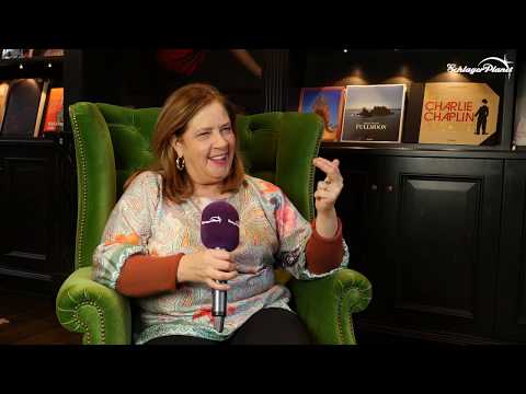 Kathy Kelly im Interview Ã¼ber ihr Album „Wer lacht Ã¼berlebt“ „“ Teil 2