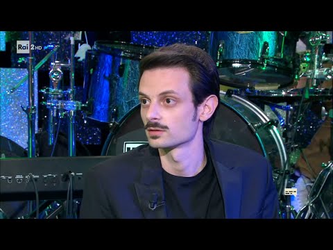 Lundini intervista Fabio Rovazzi - Una pezza di Lundini 20/07/2021