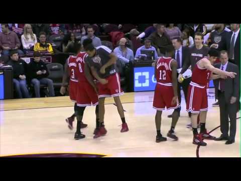 John Henson with the worst shoulder bump in NBA history