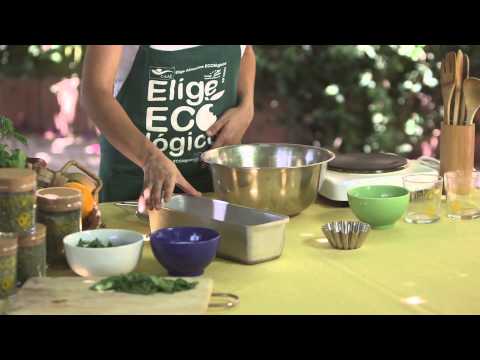 18. Flan de naranja con salsa de hierbabuena