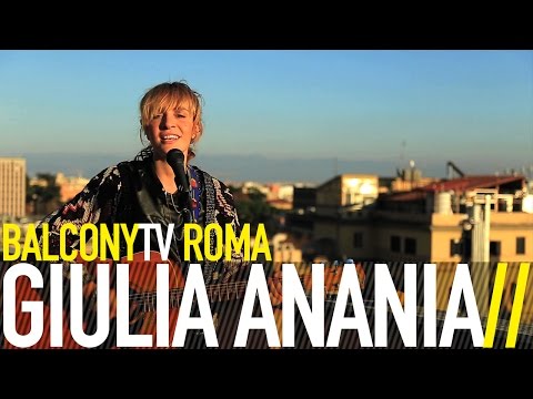 GIULIA ANANIA - ROMABOMBAY (BalconyTV)