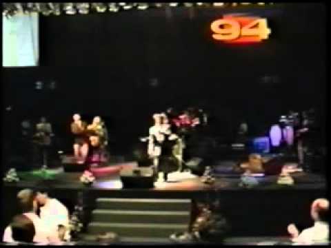 Celebra Victorioso - Juan Carlos Alvarado, Marcos Witt  94