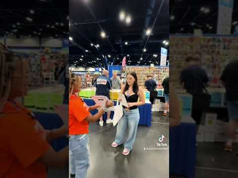 Draw the PATCH under 15 seconds! Would you be able to complete this#challenge #comicpalooza #cosplay