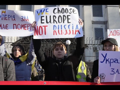 UKRAINE & RUSSIA & EUROPE - MUSIC Way To Fall - "Grande es la culpa de una guerra innecesaria" 2023