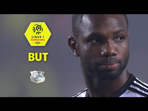 But Moussa KONATÉ (16' pen) / Amiens SC - EA Guingamp (3-1)  / 2017-18