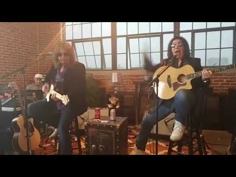 Gene Simmons & Ace Frehley - St Louis Vault Experience