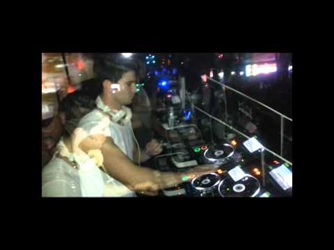 Antonio Dimartino ft Dr Feelx - IT'S YOU ( exclusive video)