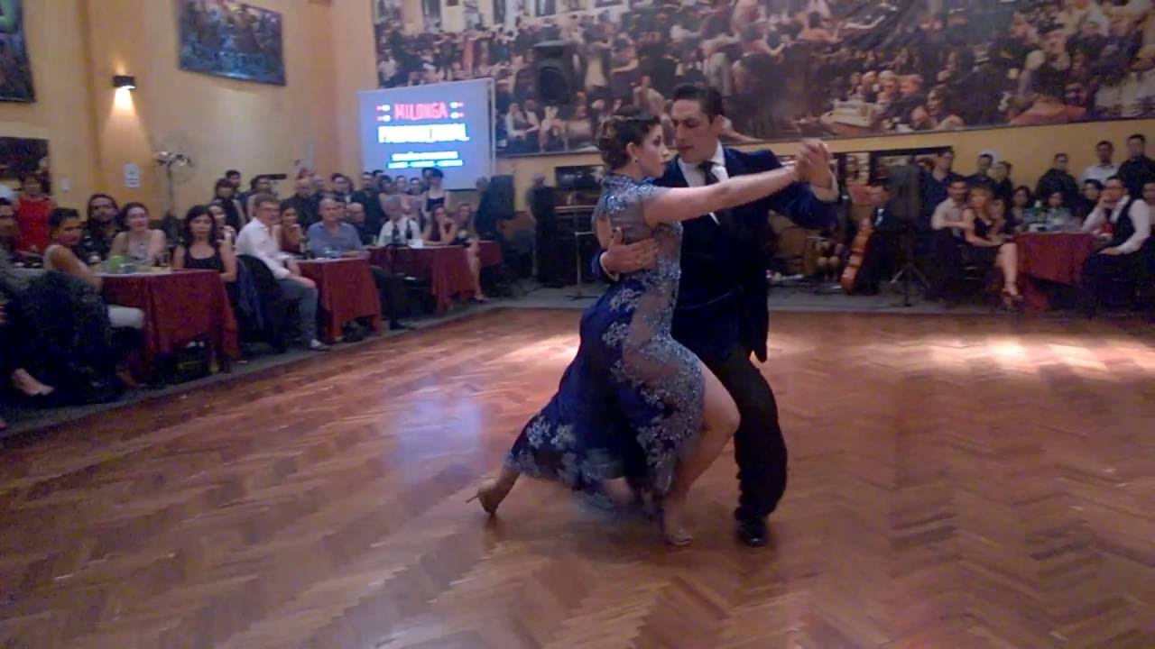 Barbara Ferreyra y Exequiel Relmuan- "Yunta de Oro" Orq. Color Tango