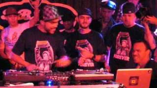 DJ Craze Pays Tribute to Roc Raida Live