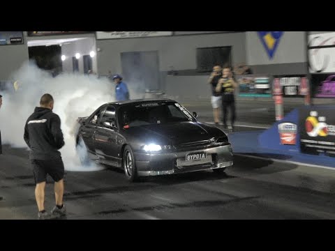 BYPOLA - the quickest Skyline R33 in the world - 6.49 @ 221 mph