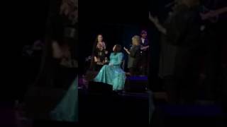 Loretta & Peggy Sue sing " Don't Come Home A Drinking
