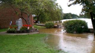 preview picture of video 'Inundacion por huracan irene en hightstown nj'