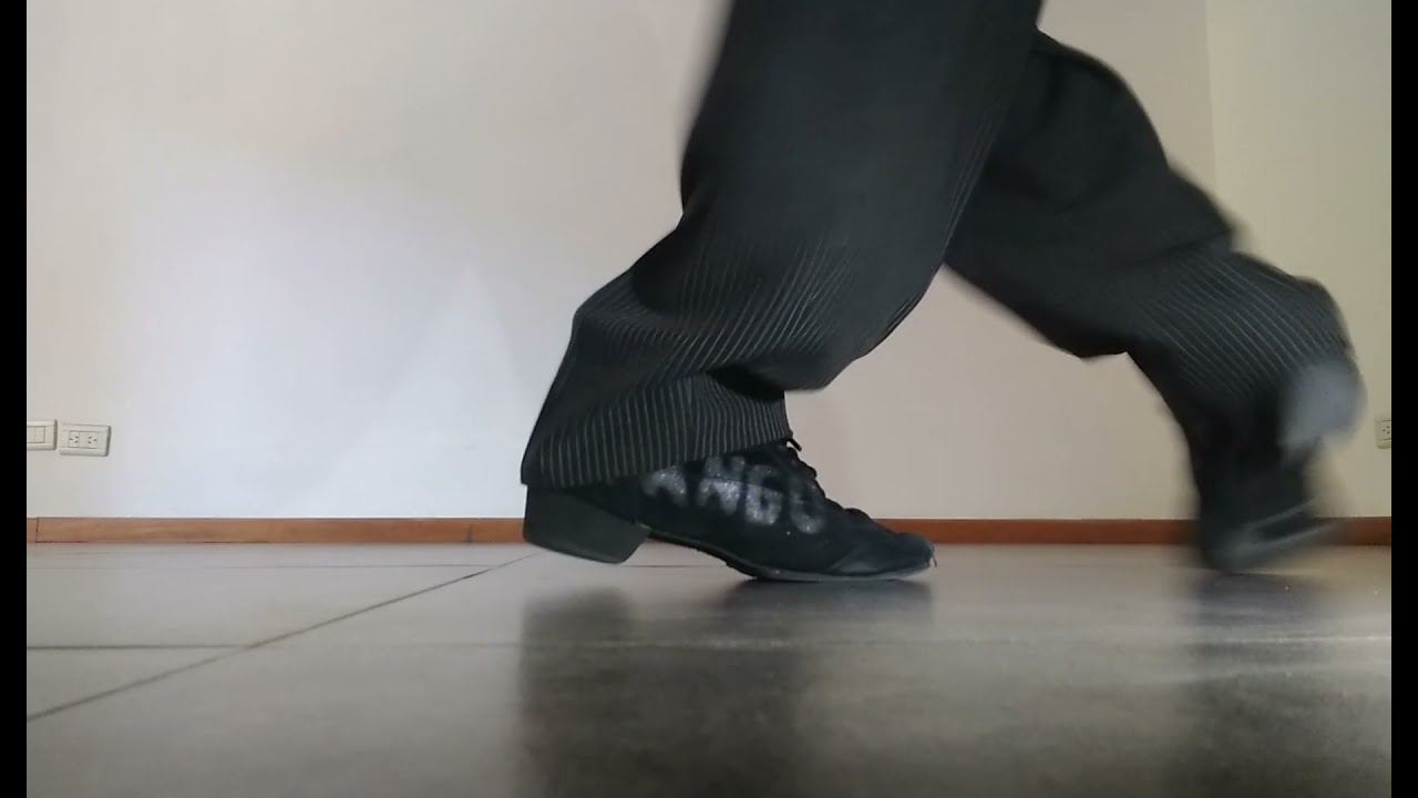 Tango, musicality, embellishments, lesson.SOLO DE PABLO NIEVAS