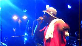 Black Thought - "Walk Alone" snippet @ The Roots Picnic 06.05.10