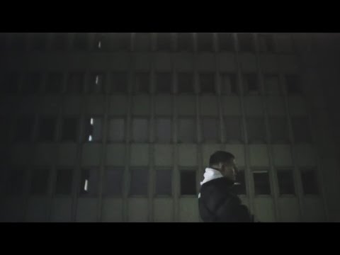 moé - "6 Uhr 6" (prod. by Xarbeats) (Offizielles Musikvideo)