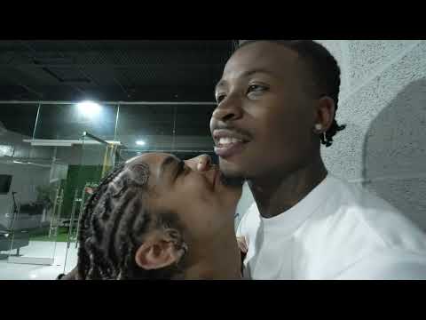 CAM texting ANOTHER girl in NADIA’s FACE * SHE CONFRONTS HIM!