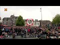 Tilburg juicht om bijna-doelpunt van Isak