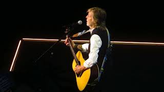 Blackbird - Paul McCartney (Montreal 2025 2nd night)