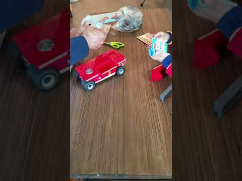 Building the playmobil fire crane 9465.