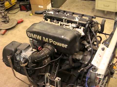 BMW E30 S14 engine running on stand