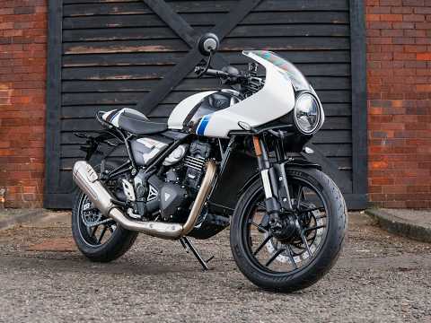 2026 Triumph Thruxton 400